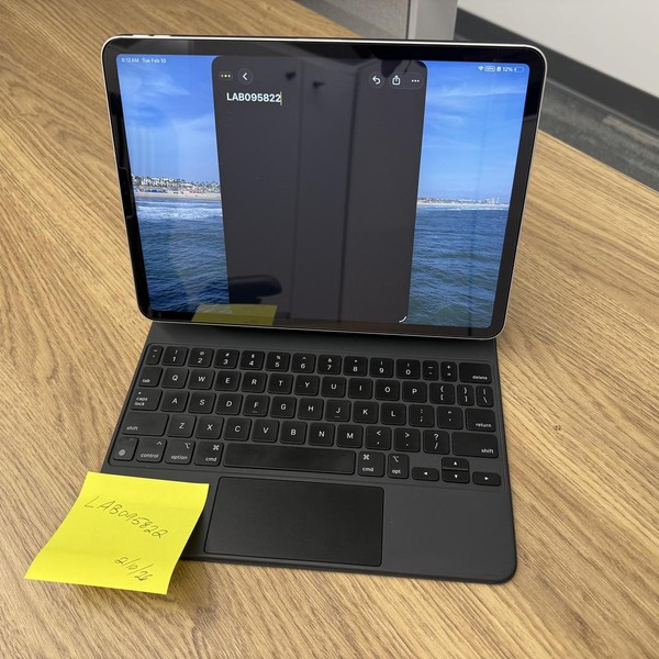 Apple iPad Pro 11 inch 4th Gen 2022 - Unlocked, 2 TB, Silver