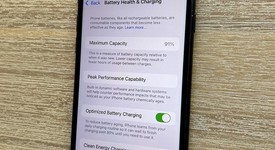 Good
													Apple iPhone SE 3rd Gen 2022 - Unlocked, Midnight, 128 GB, A2595, photo 4 of 11