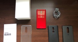 Mint
													OnePlus 6 - Unlocked, Red, 128 GB, 8 GB, photo 4 of 21