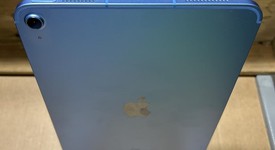 Mint
													Apple iPad 10th Gen - Unlocked, Blue, 64 GB, A2757, photo 5 of 7