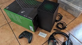 Good
													Xbox Series X (2020) - Black, 1 TB, standard, photo 1 of 4