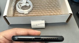 Mint
													Apple iPhone SE 3rd Gen 2022 - Unlocked, Midnight, 64 GB, A2595, photo 6 of 6