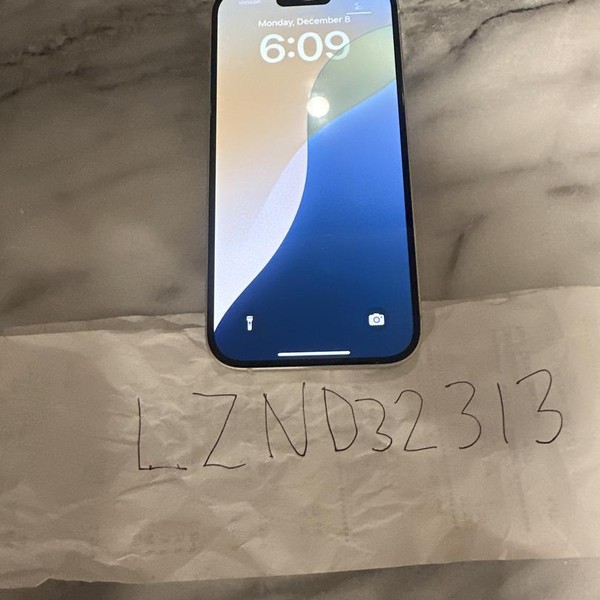 Apple iPhone 15 - Unlocked, 128 GB, Yellow, A2846