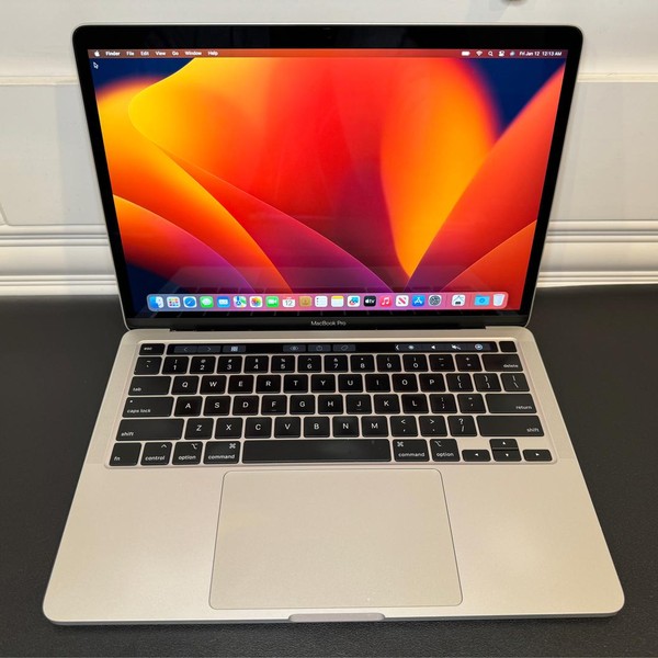 MacBook Pro 2020 - 13 inch - 256 GB, Gray, 16 GB, Intel Core i5