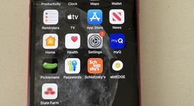 Good
													Apple iPhone Xr - Unlocked, Red, 64 GB, A1984, photo 4 of 5