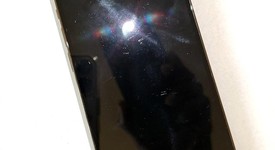 Good
													Apple iPhone 14 Pro - Unlocked, Gold, 128 GB, A2650, photo 4 of 15