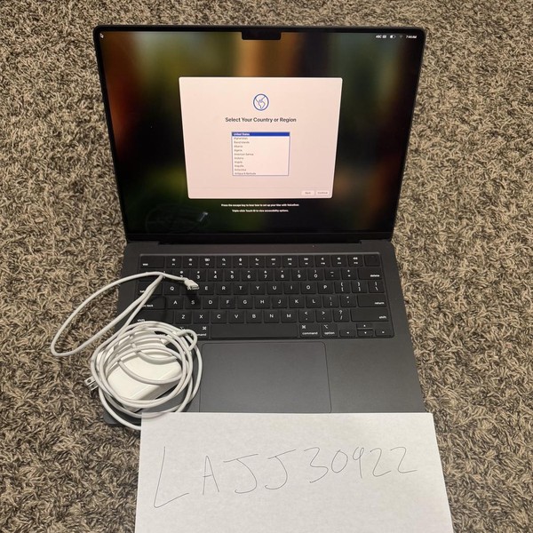 MacBook Pro 2024 - 14 inch - 512 GB, Space Black, 24 GB, Apple M4 Pro 12-core