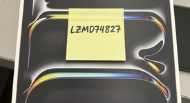 New
													Apple iPad Pro 13" (M5) 2025 - Unlocked, Apple M5 10-Core, Space Black, 2 TB, A3361, Standard Glass, photo 1 of 5