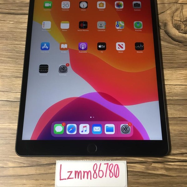 Apple iPad Air 3rd Gen - Unlocked, Gray, 64 GB