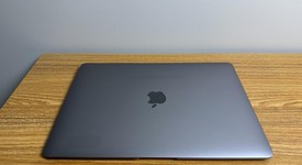 Good
													MacBook Air 2020 - 13" - I5, Gray, 512 GB, 8 GB, photo 3 of 8