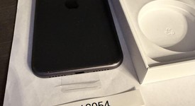 Mint
													Apple iPhone 11 - Unlocked, Black, 64 GB, A2111, photo 2 of 9