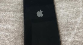 Mint
													Apple iPhone SE 3rd Gen 2022 - Unlocked, Midnight, 64 GB, A2595, photo 3 of 9