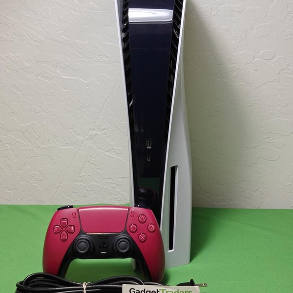 PlayStation 5 Standard Edition (2020) - 825 GB, White, Standard Edition