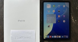 Mint
													Apple iPad Air 5th Gen - Wi-Fi, Gray, 64 GB, A2588, photo 1 of 6