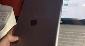 Good
													Apple iPad 6th Gen - Unlocked, Gray, 128 GB, A1954, photo 4 of 6
