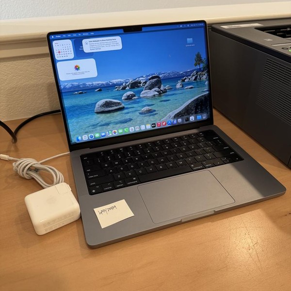 MacBook Pro 2023 - 14 inch - 1 TB, Gray, 64 GB, Apple M2 Max