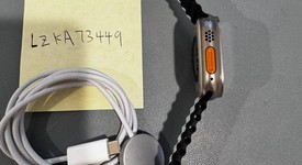 Good
													Apple Watch Ultra 49mm - Unlocked, Titanium, A2622, photo 3 of 4