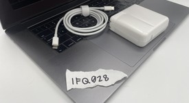 Fair
													MacBook Pro 2016 (With Touch Bar) - 15" - Gray, 512 GB, 16 GB, photo 5 of 5