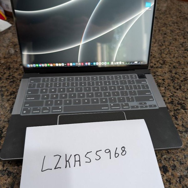 MacBook Pro 2021 - 14 inch - 1 TB, Gray, 64 GB, Apple M1 Max