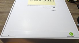 New
													Apple iPad 11th Gen - Wi-Fi, Silver, 128 GB, A3354, photo 2 of 7