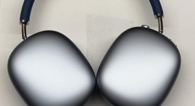 Used
													Apple AirPods Max - Sky Blue, photo 2 of 9