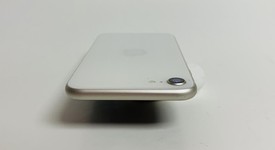 Good
													Apple iPhone SE 3rd Gen 2022 - Unlocked, Starlight, 64 GB, A2595, photo 4 of 10
