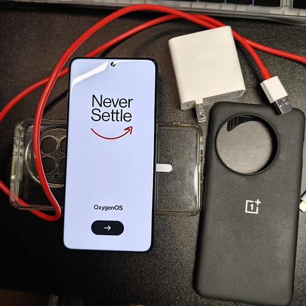 OnePlus 13 - Unlocked, 512 GB, Black Eclipse, 16 GB