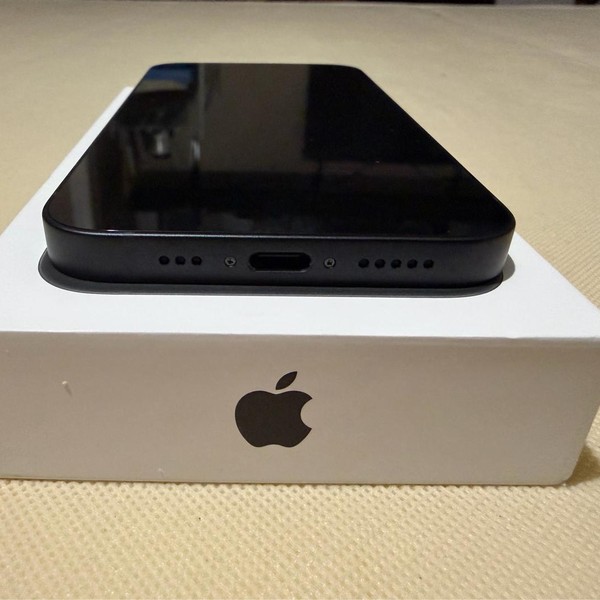 Apple iPhone 16e - Cricket, 128 GB, Black, A3212