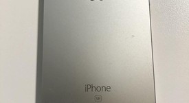 Good
													Apple iPhone SE 1st Gen 2016 - Unlocked, Grey, 32 GB, A1662, photo 3 of 4