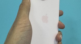 Mint
													Apple iPhone 15 - Unlocked, Pink, 128 GB, A2846, photo 2 of 6