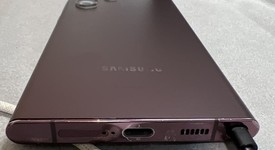 Good
													Samsung Galaxy S22 Ultra - Verizon, Burgundy, 256 GB, 12 GB, SM-S908U, photo 4 of 5