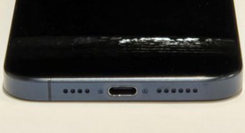 Good
													Apple iPhone 15 Pro Max - Unlocked, Blue, 1 TB, A2849, photo 2 of 12