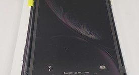 Mint
													Apple iPhone Xr - Unlocked, Black, 64 GB, A1984, photo 3 of 11