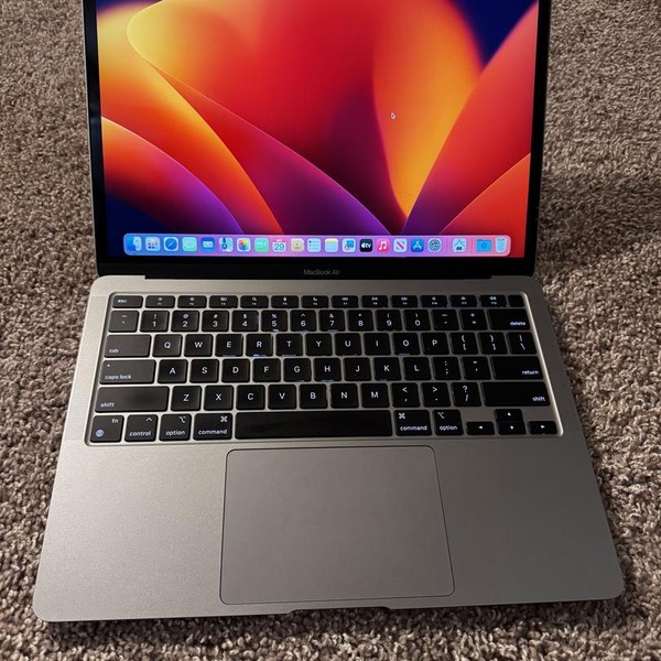 MacBook Air 2020 - 13 inch - 128 GB, Gray, 8 GB, Apple M1