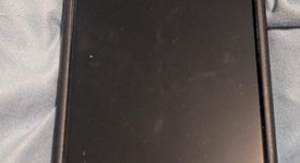 Fair
													Apple iPhone SE 2nd Gen 2020 - Unlocked, Red, 64 GB, A2275, photo 3 of 6