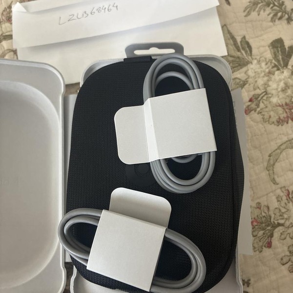 Beats Solo 4 - Black