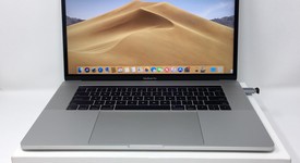 Good
													MacBook Pro 2017 (With Touch Bar) - 15" - I7, Silver, 512 GB, 16 GB, photo 1 of 12