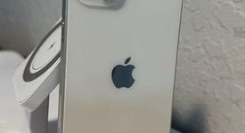 Mint
													Apple iPhone SE 3rd Gen 2022 - Unlocked, Starlight, 128 GB, A2595, photo 1 of 6