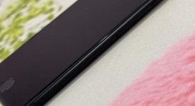 Good
													Apple iPhone SE 2nd Gen 2020 - Unlocked, Black, 64 GB, A2275, photo 3 of 8