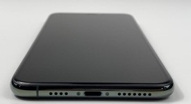 Good
													Apple iPhone 11 Pro Max - Unlocked, Green, 256 GB, A2161, photo 4 of 8