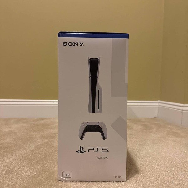 PlayStation 5 Slim Standard Edition (2023) - White, 1 TB