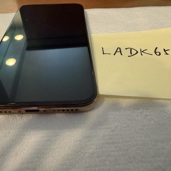 Apple iPhone Xs - Unlocked, 256 GB, Gold, A1920