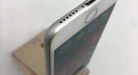 Fair
													Apple iPhone 7 - Unlocked, Silver, 128 GB, A1660, photo 5 of 7