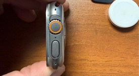 Good
													Apple Watch Ultra 2 49mm - Unlocked, Natural, A2986, photo 4 of 9