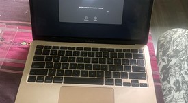 Good
													MacBook Air 2020 - 13" - I5, Gold, 512 GB, 8 GB, photo 3 of 6