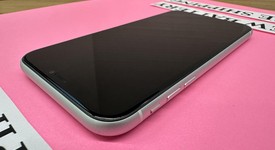 Good
													Apple iPhone Xr - Unlocked, White, 64 GB, A1984, photo 4 of 13