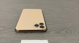 Fair
													Apple iPhone 11 Pro Max - Unlocked, Gold, 64 GB, A2161, photo 5 of 7