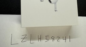 New
													Apple AirPods 3rd Gen - Lightning Case, photo 2 of 2