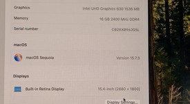 Good
													MacBook Pro 2018 (With Touch Bar) - 15" - I7, Silver, 256 GB, 16 GB, photo 3 of 9