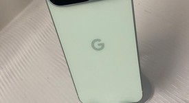 Good
													Google Pixel 9 - Unlocked, Wintergreen, 128 GB, 12 GB, G2YBB, photo 4 of 5